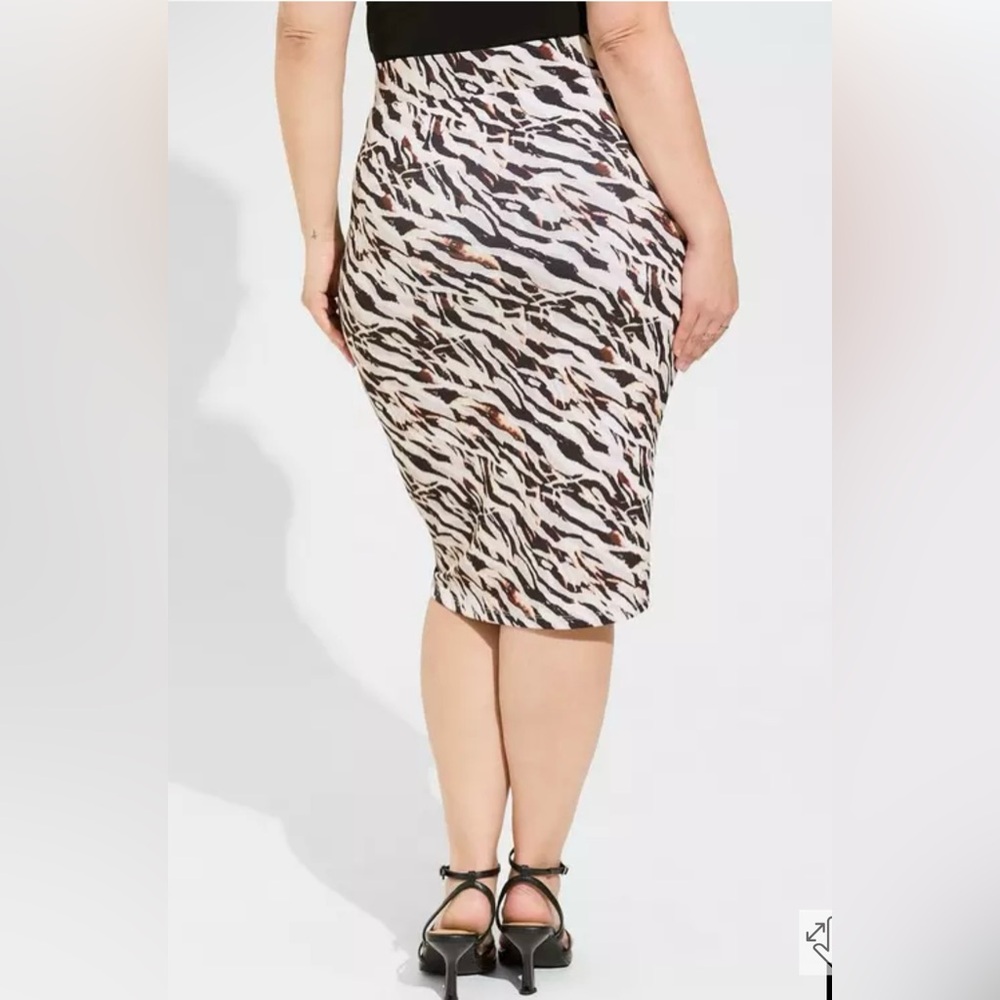 Torrid Studio Knit Side Knot Skirt NWT - Picture 2 of 6